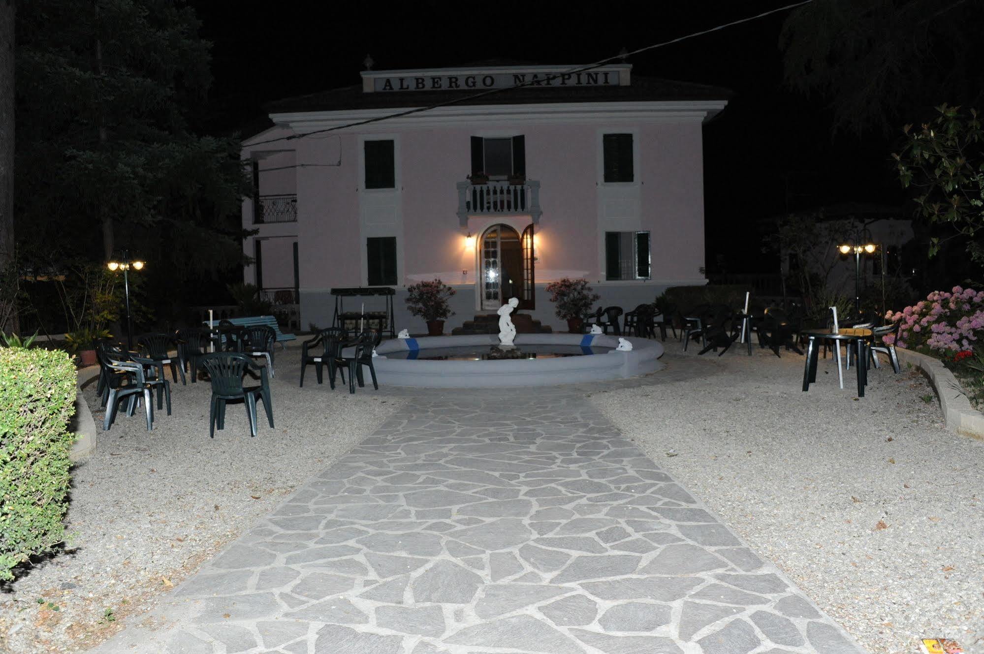 Albergo Nappini Lizzano In Belvedere Eksteriør billede